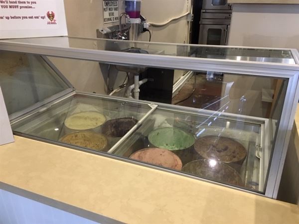 Gil's Broiler and Manske Roll Bakery (8/17/2019 - Credits: Anita Collins)