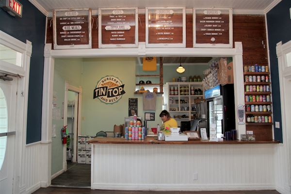 Tin Top Burgers & Beer (8/30/2019 - Credits: Tim Severson)