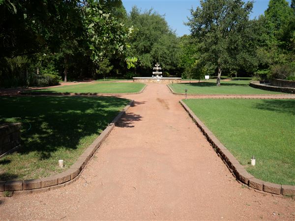 Clark Gardens Botanical Park (7/16/2019)