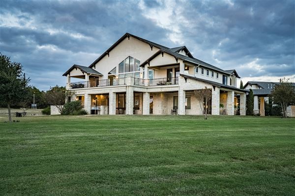 Cricket Hill Ranch (10/26/2021 - Credits: Divine Radiance Photography)