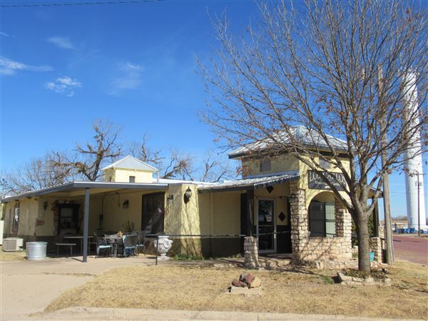 Los Carlos Restaurant & Cantina (2/1/2022 - Credits: Jane Jeschke)