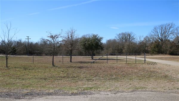 Marlin Municipal Airport (T-15) (2/9/2022 - Credits: Bryan LeMeilleur, Director of Tourism and Marketing)