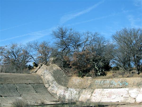 Lake Eastland - Old South Spillway (2/1/2010)