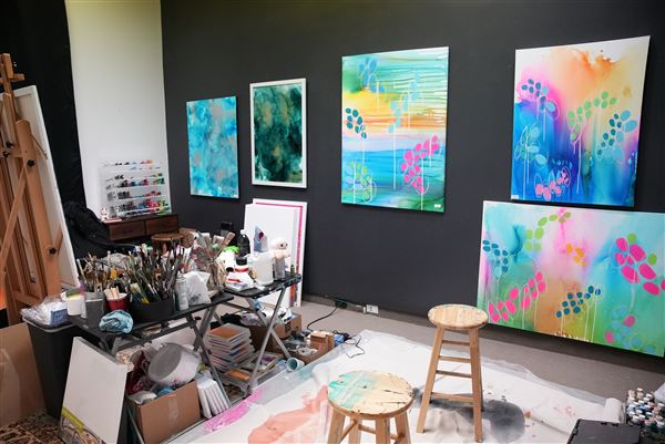 Broadway Contemporary Fine Art Gallery (11/21/2022 - Credits: John Espinoza)