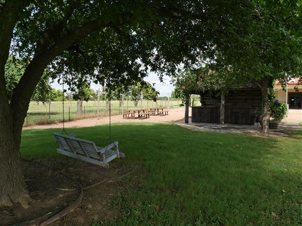 Spiderwood Studios 969 - Courtyard, Bar, & Gazebo (6/30/2023 - Credits: Matt Miller)