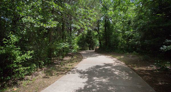 Sublett Creek Linear Park (5/1/2023 - Credits: Owner)