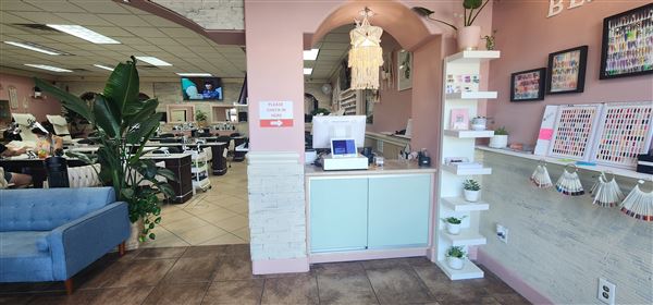 Sugarcoat Co & Beauty Bar (8/30/2023 - Credits: Ali Hopson)