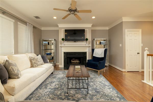 Evergreen Townhome (9/1/2023 - Credits: Red One Management)