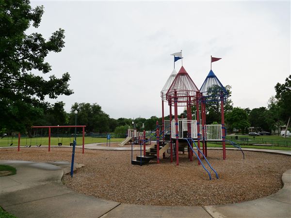 Lake Cliff Park (4/26/2024 - Credits: Alex Payne)