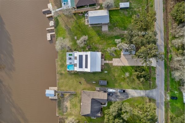 San Bernard River House (8/10/2024 - Credits: 4765 CR 747A)