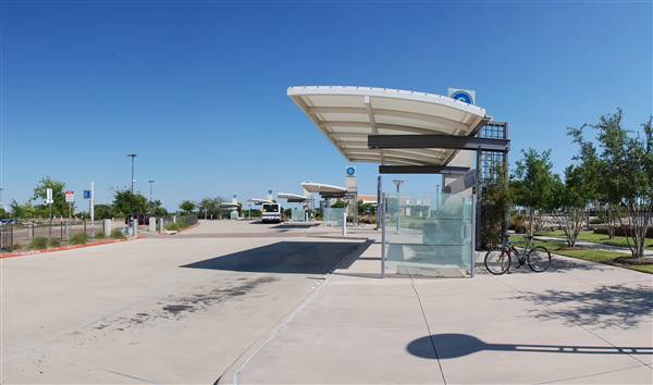 Capitol MetroRail - Leander Station (6/16/2011)