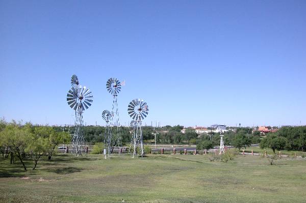 American Windmill Museum (5/4/2004)