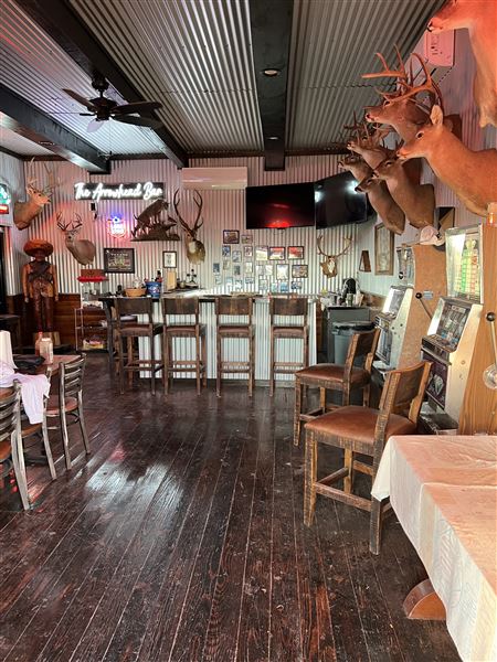 The Arrowhead Bar (11/12/2025 - Credits: Marci Willenberg)
