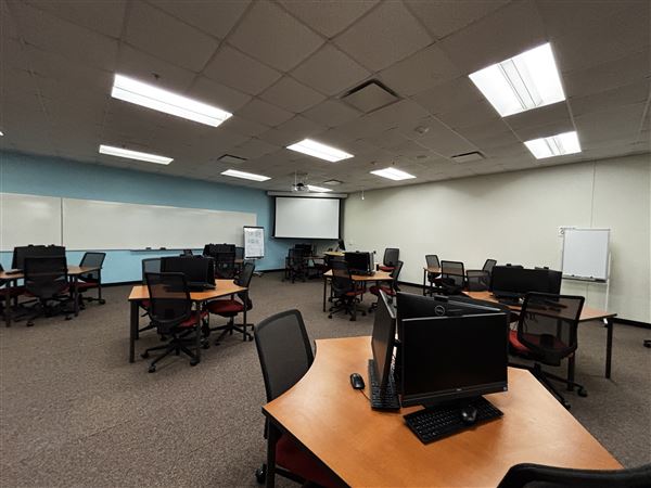 Dallas College - Cedar Valley Campus - Learning Commons (10/5/2026 - Credits: Austin Flores)
