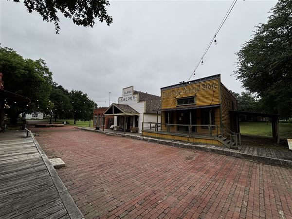 Old City Park - General Store (10/9/2025 - Credits: Austin Flores)