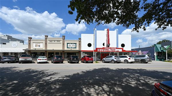 The Heights - 19th Street Retail District (12/2/2025 - Credits: Houston Film Commission)