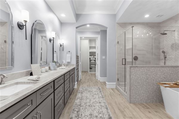 Worthington Condo