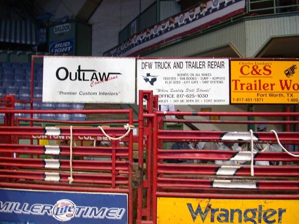 Stockyards Station - Cowtown Colliseum (12/4/2003)