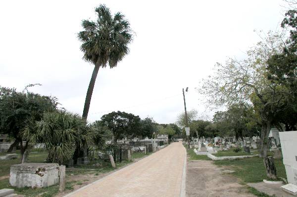 Brownsville City Cemetery (3/4/2004)