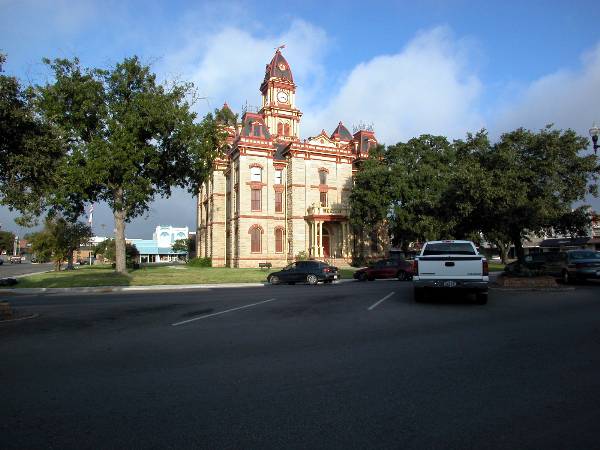 Caldwell County Courthouse (8/28/2003)