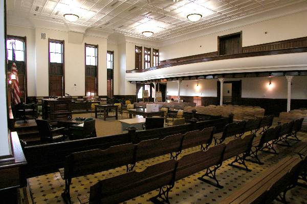 Caldwell County Courthouse (8/28/2003)