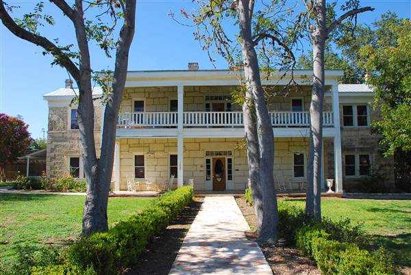House at 1001 Hackberry Street (10/8/2012)