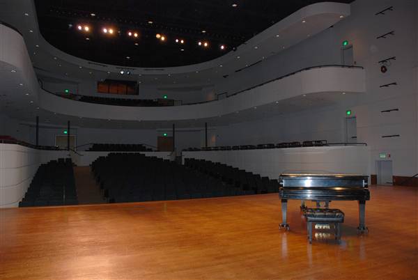 Mesquite Arts Center (4/12/2013)