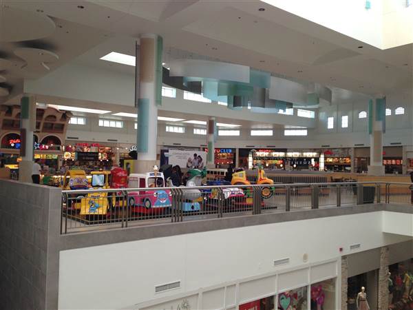 Lakeline Mall (1/31/2013)