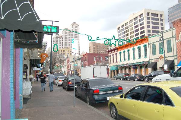 6th Street Retail District (12/28/2006)