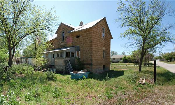 House at 701 E. Miller St. (4/28/2014)