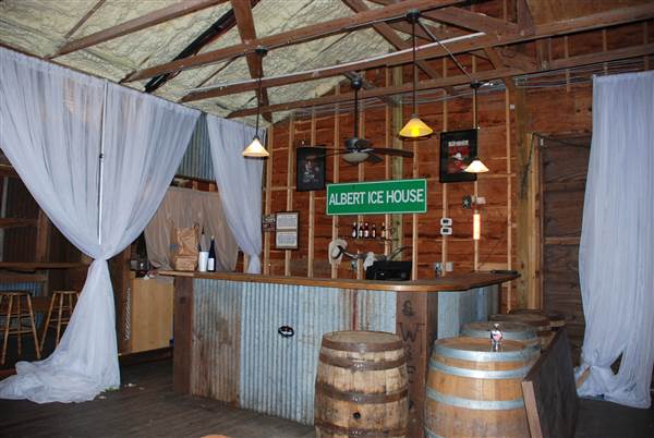 Albert Ice House & Dancehall (5/3/2015)