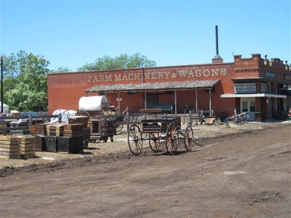 Former Eagle Salon (1/4/2016)