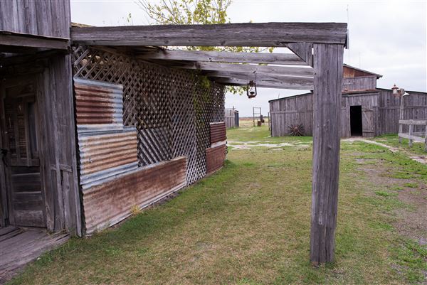 J. Lorraine Ghost Town (12/19/2017)
