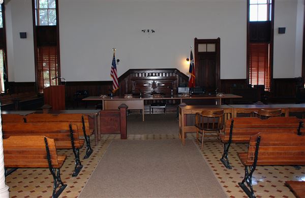 Caldwell County Courthouse (6/8/2017)