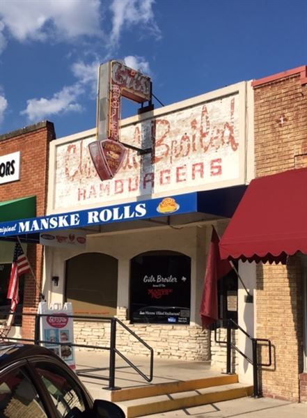 Gil's Broiler and Manske Roll Bakery (8/17/2019 - Credits: Anita Collins)