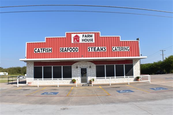 Farm House (10/4/2019 - Credits: Mexia Economic Development Corporation)