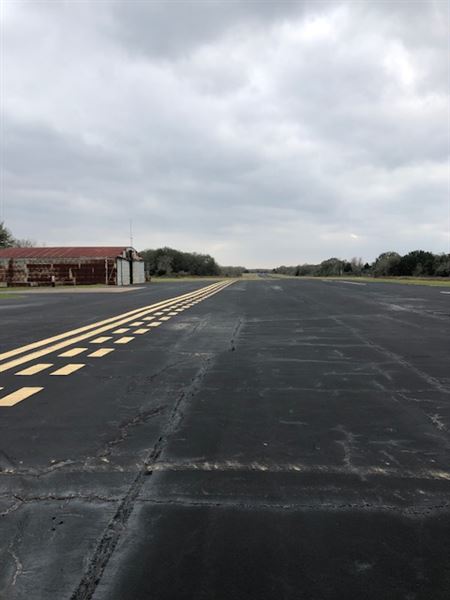 Rockdale Airport (12/14/2021 - Credits: Jim Gibson)
