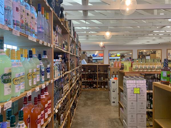 Zeke's Liquor (3/4/2022 - Credits: Adam from Walker Reboot)