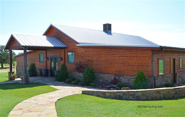 Stone Bridge Venue (6/13/2022 - Credits: Cindy Roller)
