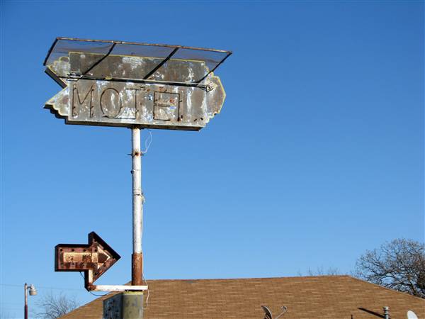 Old Eastland Motel (2/1/2010)