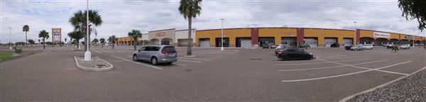 Plaza Del Puente (10/4/2022 - Credits: Matt Miller)