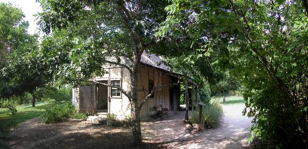 San Antonio Botanical Garden - Cabin (6/9/2003)
