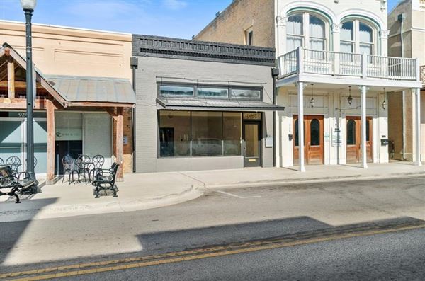926 Main Street (5/14/2023)