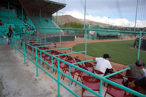 Kokernot Field (6/10/2010)