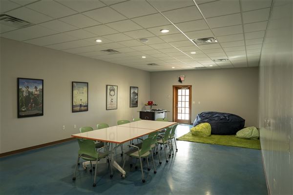 Spiderwood Studios 969 - Soundstages - Building B - Offices / Dining (6/30/2023 - Credits: Studio Owner)