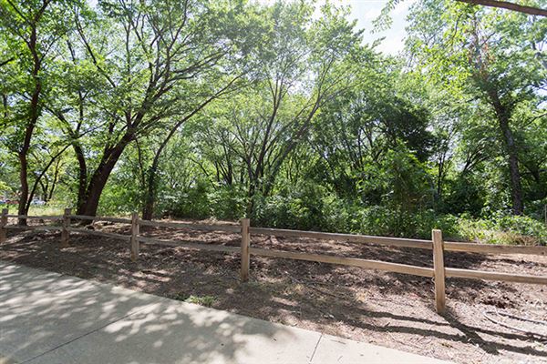 Dr. Robert Cluck Linear Park (5/1/2023 - Credits: Owner)