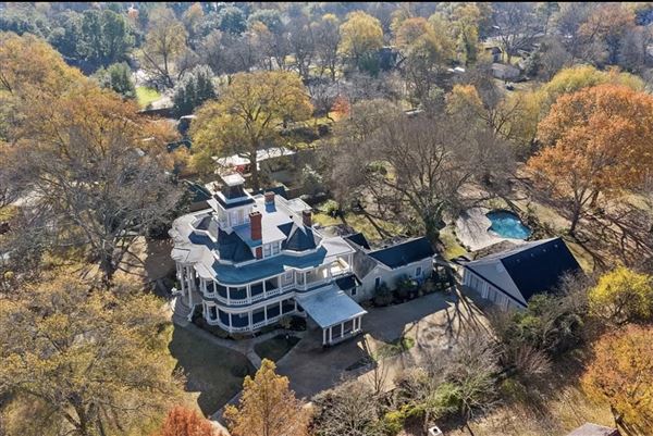 Cartwright-Rogers House (1/12/2024 - Credits: Drone shot was from a realtor, the rest I took)