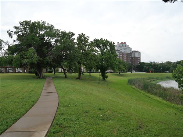Lake Cliff Park (4/26/2024 - Credits: Alex Payne)