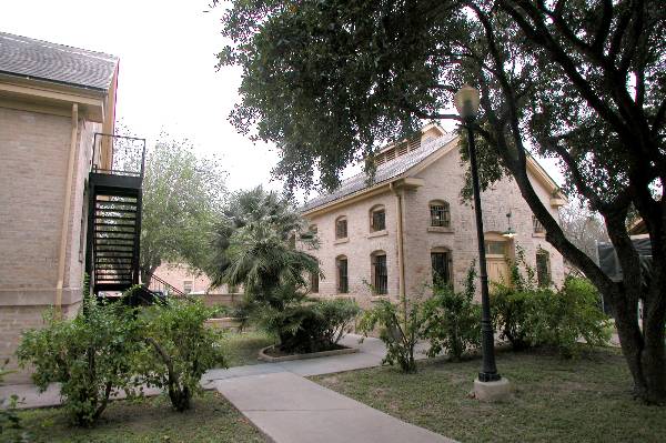University of Texas at Brownsville (3/4/2004)