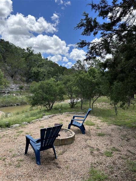 The Cottage by the Creek (7/6/2024 10:57:52 AM - Credits: submitted by: Janice Englehart)